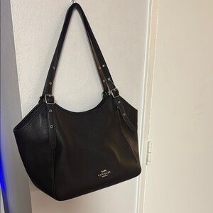 AUTHENTIC: Coach Black Leather Tote Bag